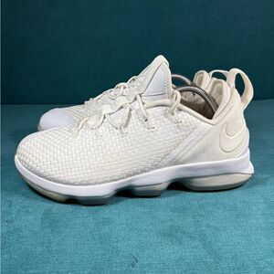 Size 10 - Men’s Nike LeBron 14 XIV white shoes